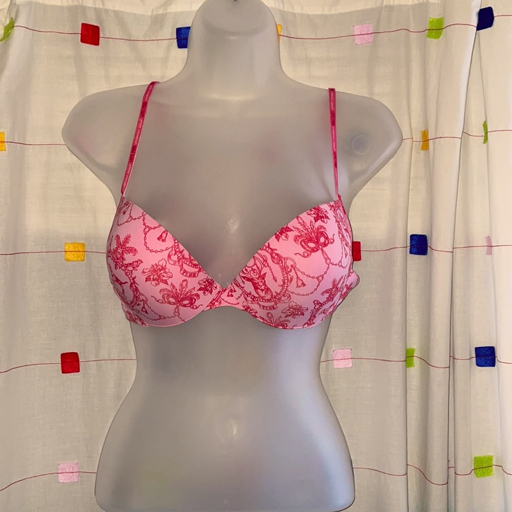 VS PINK PUSH UP elegant details 🐩
